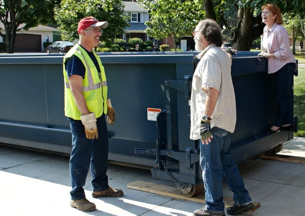 About Us 2 dumpster rental service in Irvine